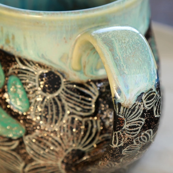 NEW Handmade Ceramic Paw Print Blue Drip Glazed Floral Gold Glitter Pottery Mug - Picture 5 of 6